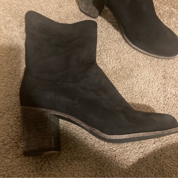 Frye Addie Mid Nubuck Black Suede Leather Boot - Picture 4 of 15